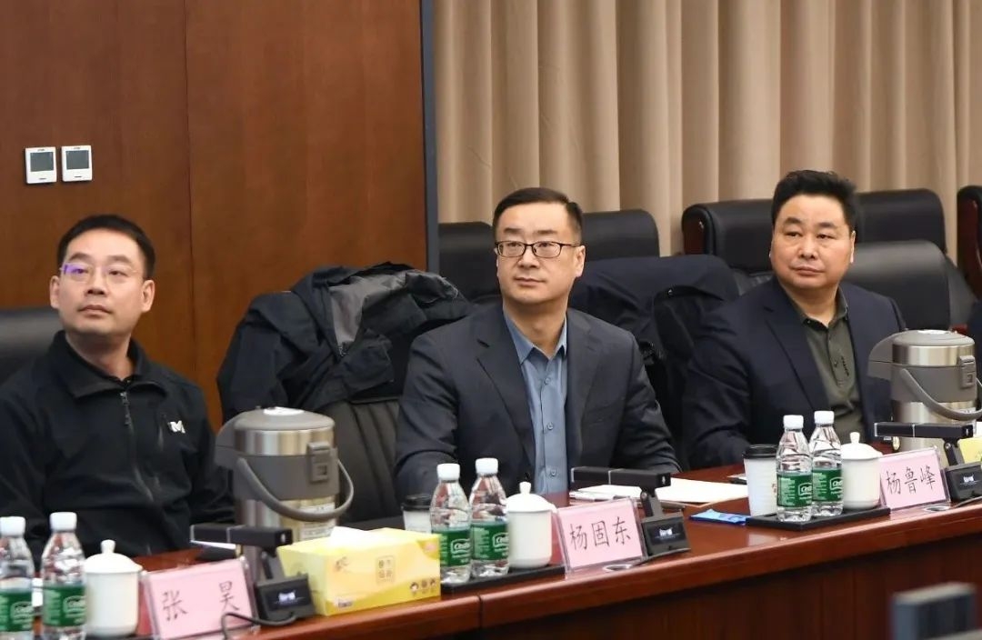 杨鲁峰到中国航发动力所、黎明调研